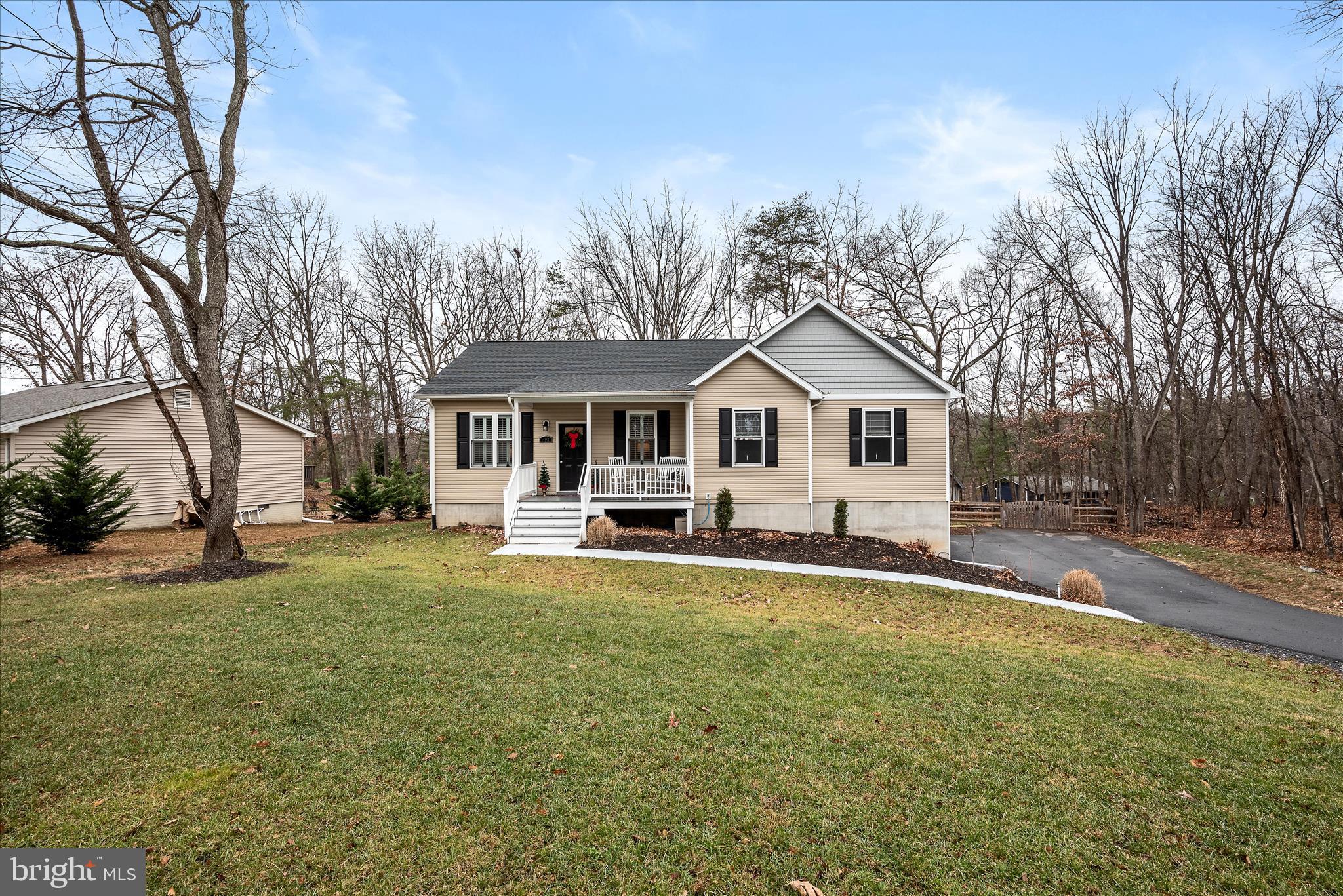 LAKE HOLIDAY ESTATES - Residential