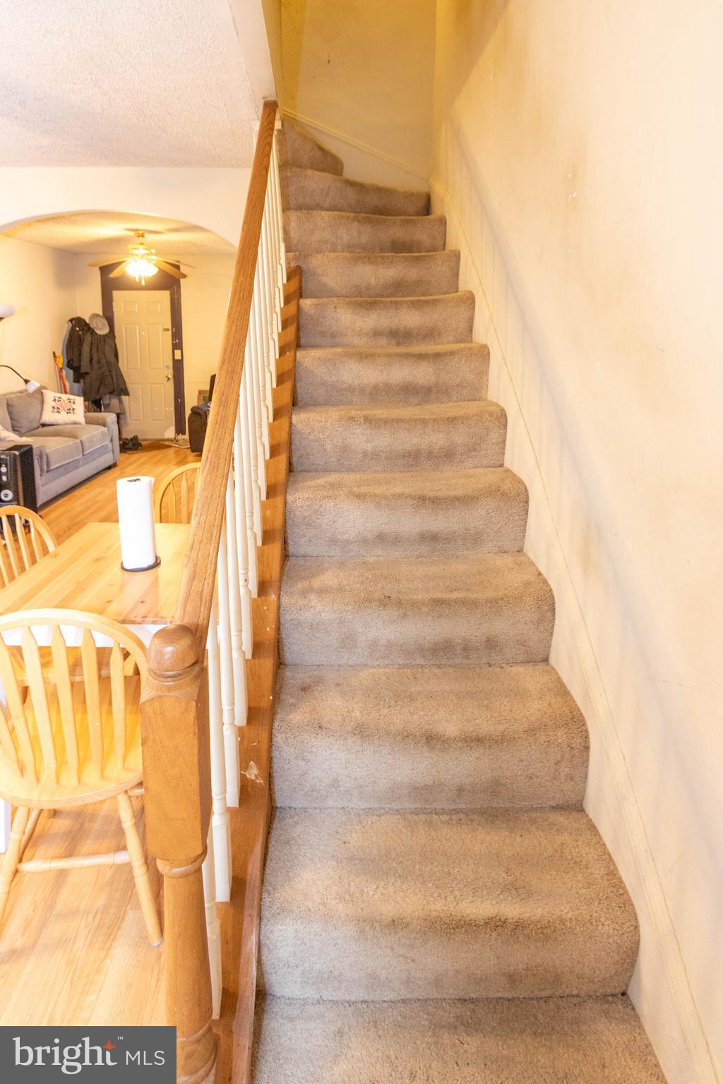 HOLLINS MARKET - Residential