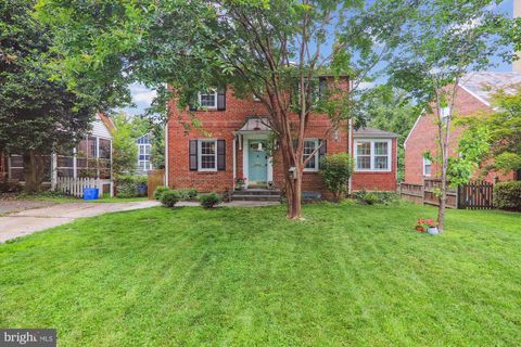 Photo of 5328 Baltimore Avenue, CHEVY CHASE, MD 20815 (MLS # MDMC2178160)
