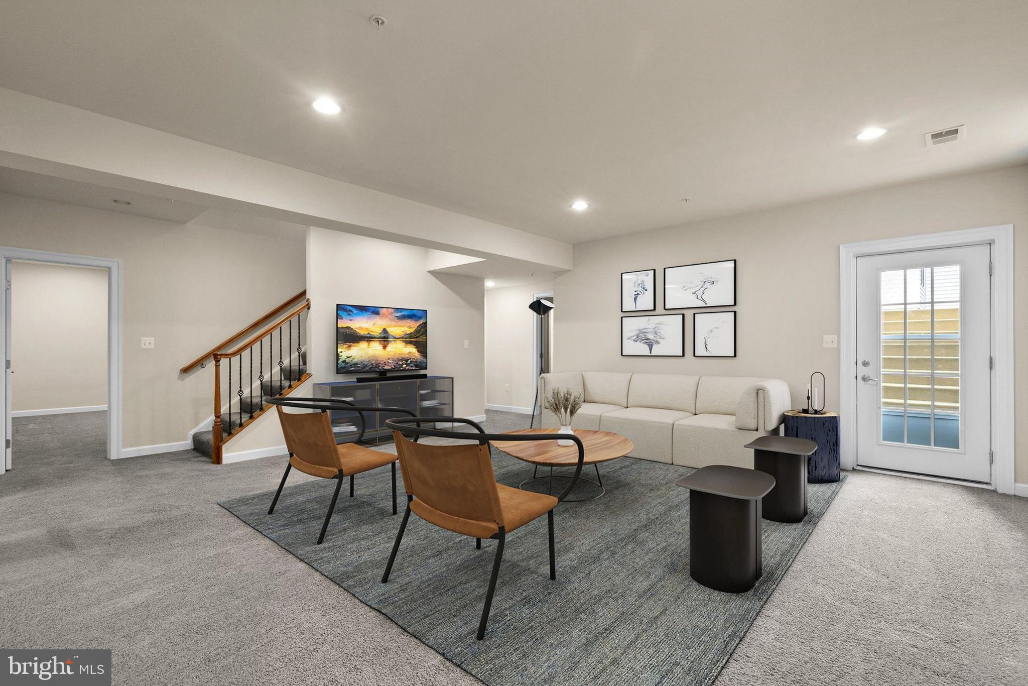 OAK CREEK CLUB - Residential