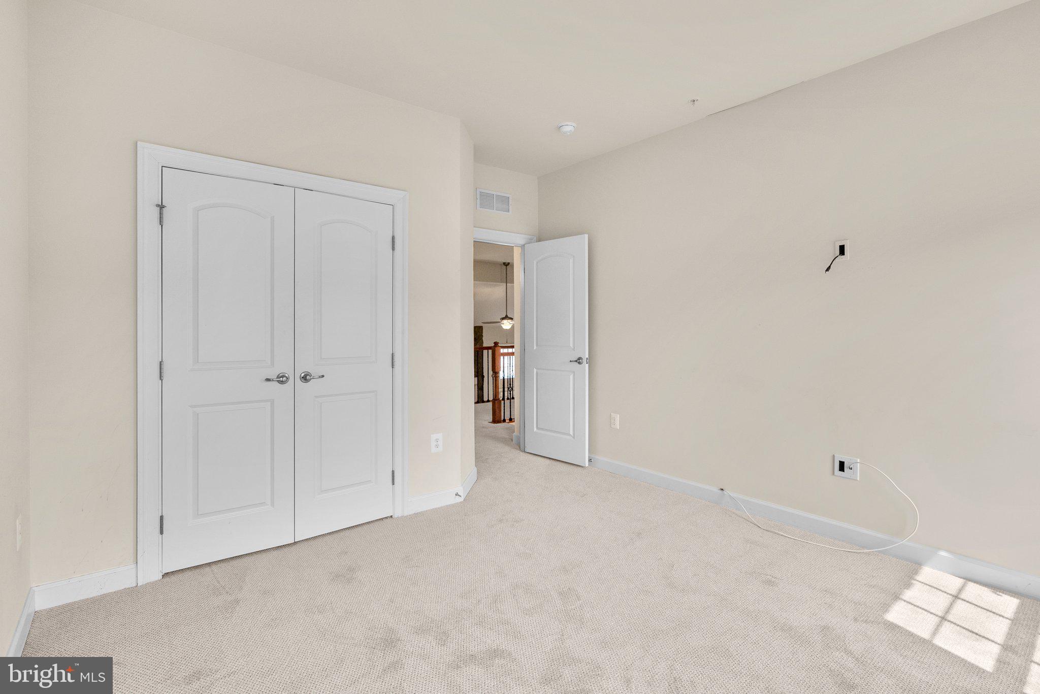 OAK CREEK CLUB - Residential