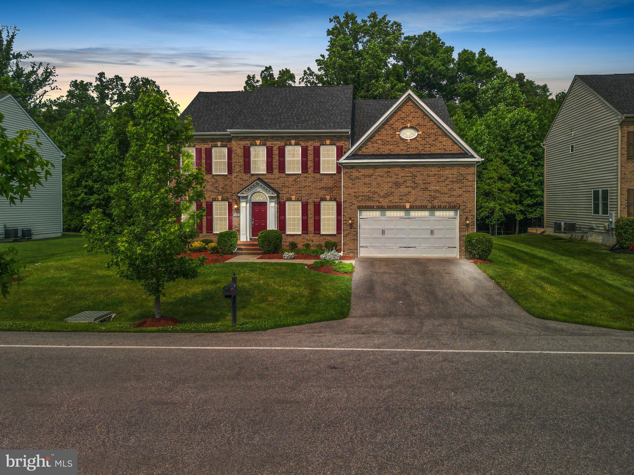 OAK CREEK CLUB - Residential