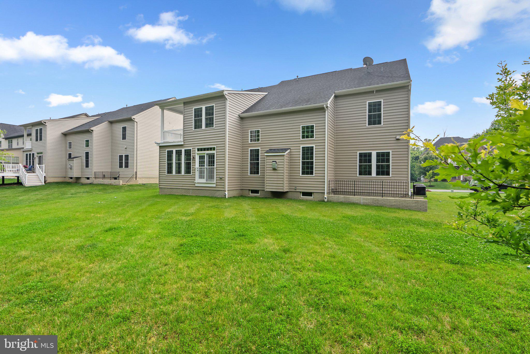 OAK CREEK CLUB - Residential