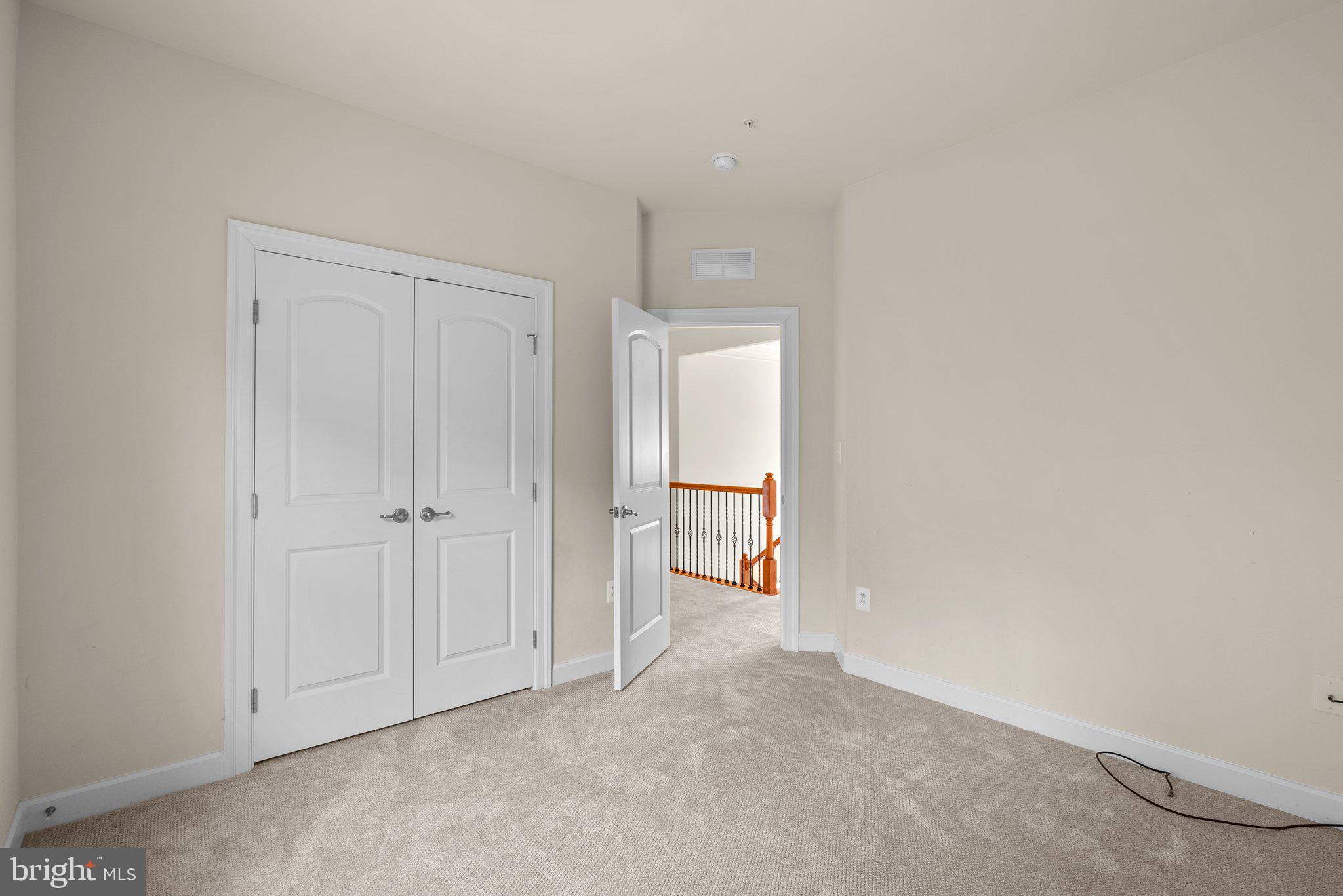 OAK CREEK CLUB - Residential