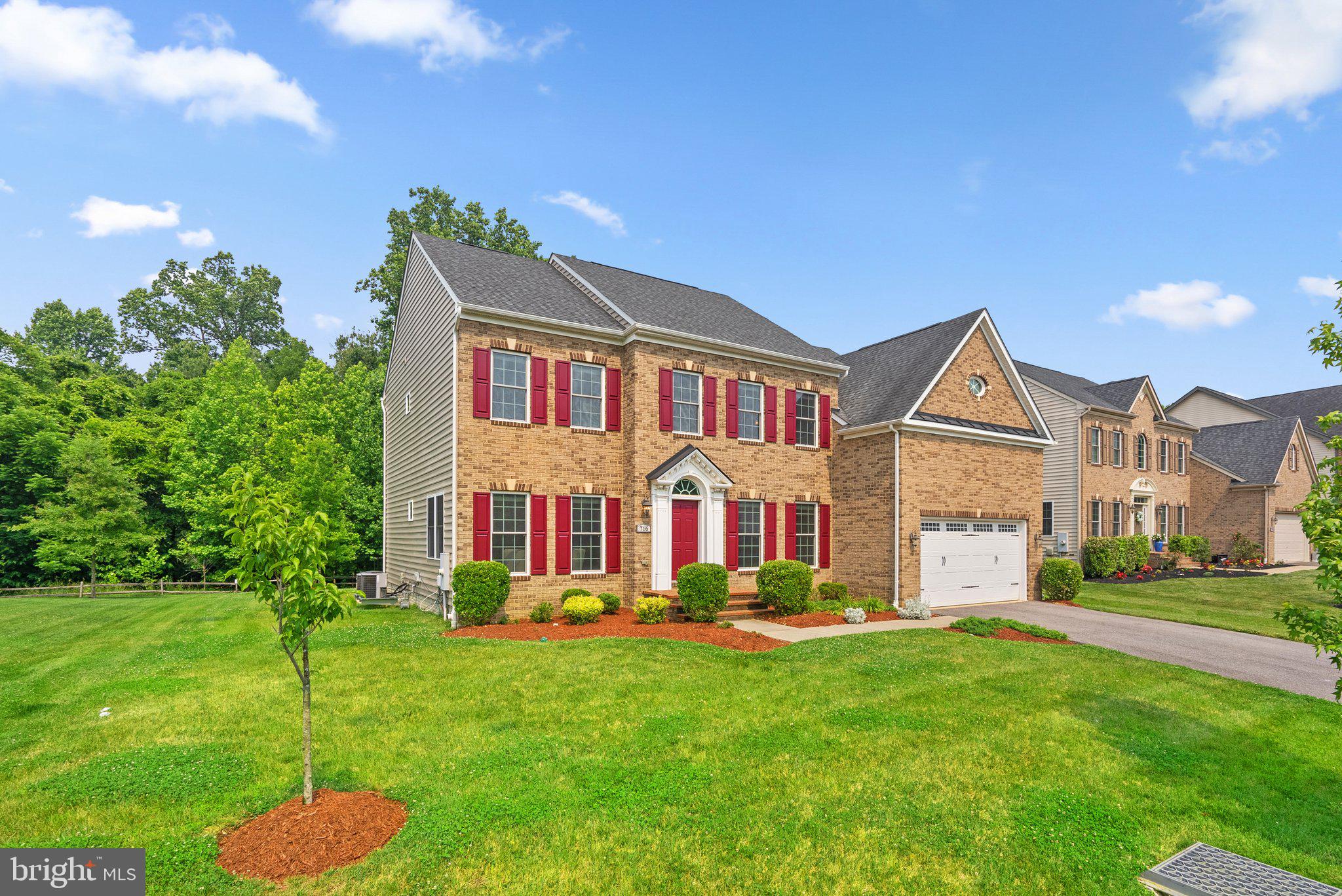 OAK CREEK CLUB - Residential