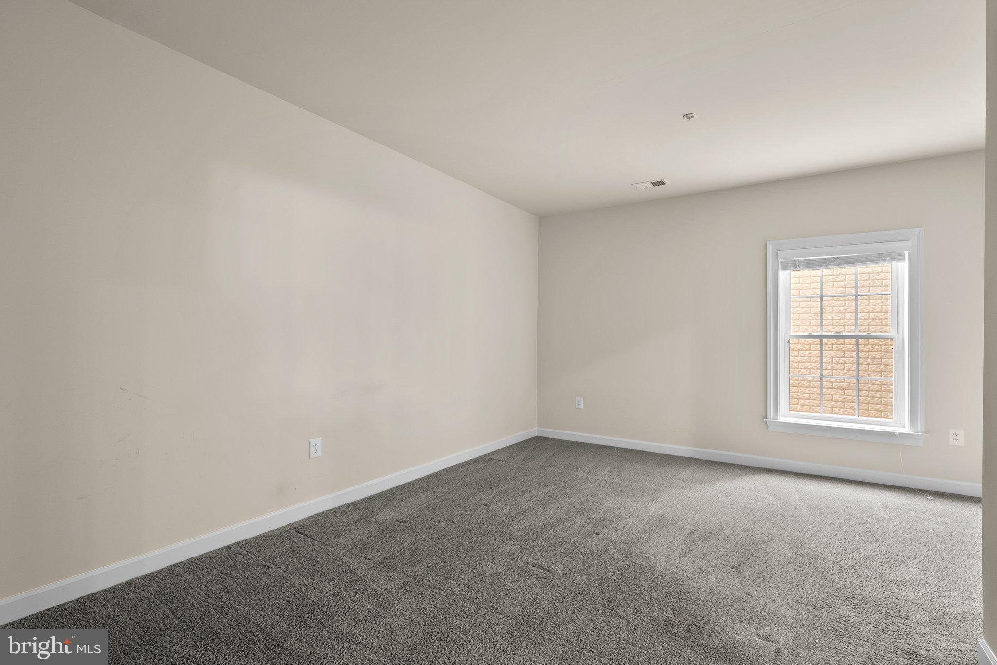 OAK CREEK CLUB - Residential