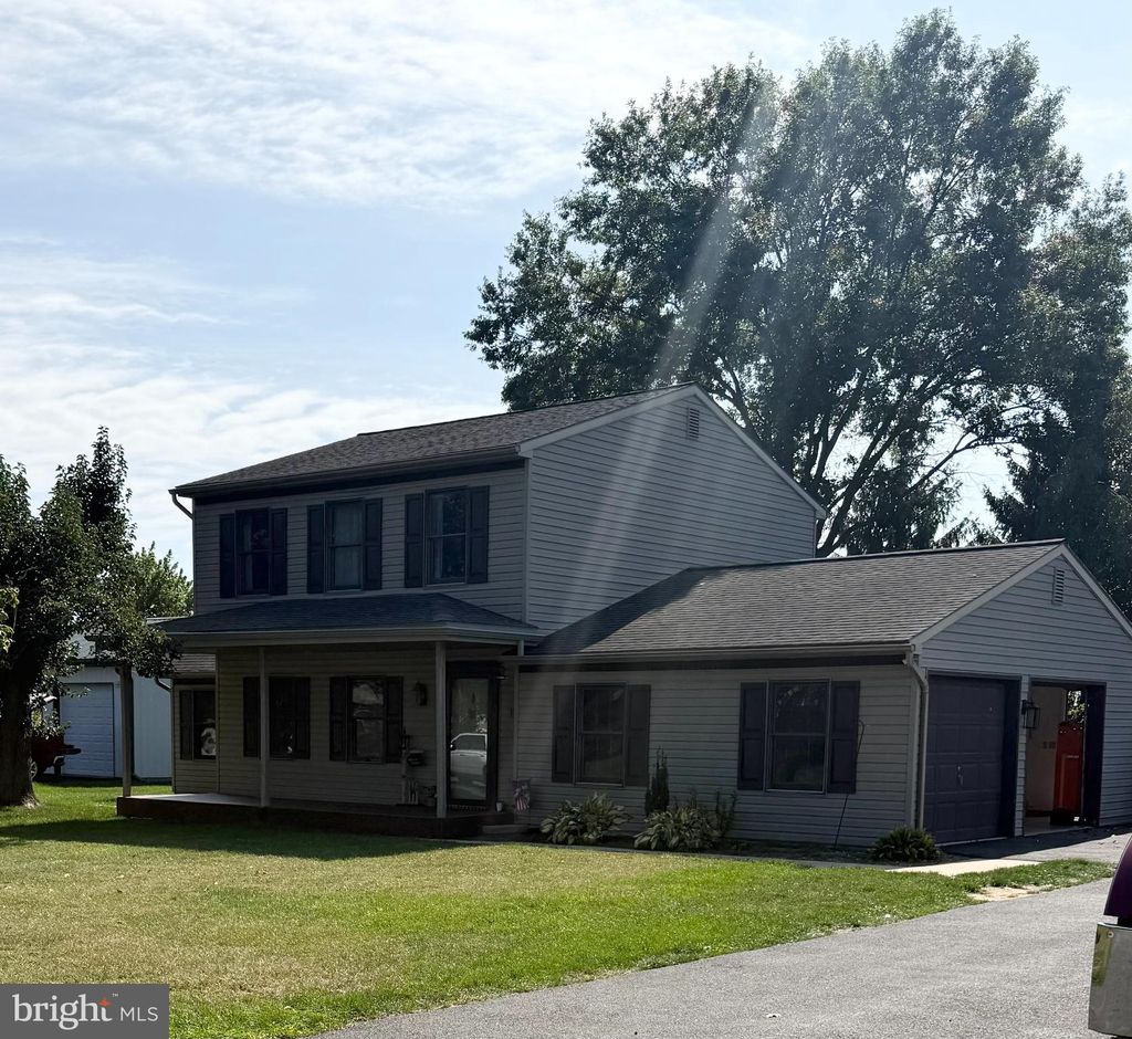 Photo of 1958 Misty Drive, MOUNT JOY, PA 17552 (MLS # PALA2076878)