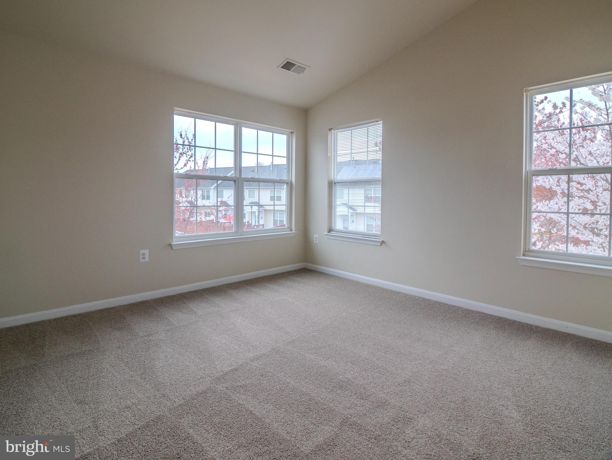 THE CROSSINGS AT CHADDSFORD - Residential Lease