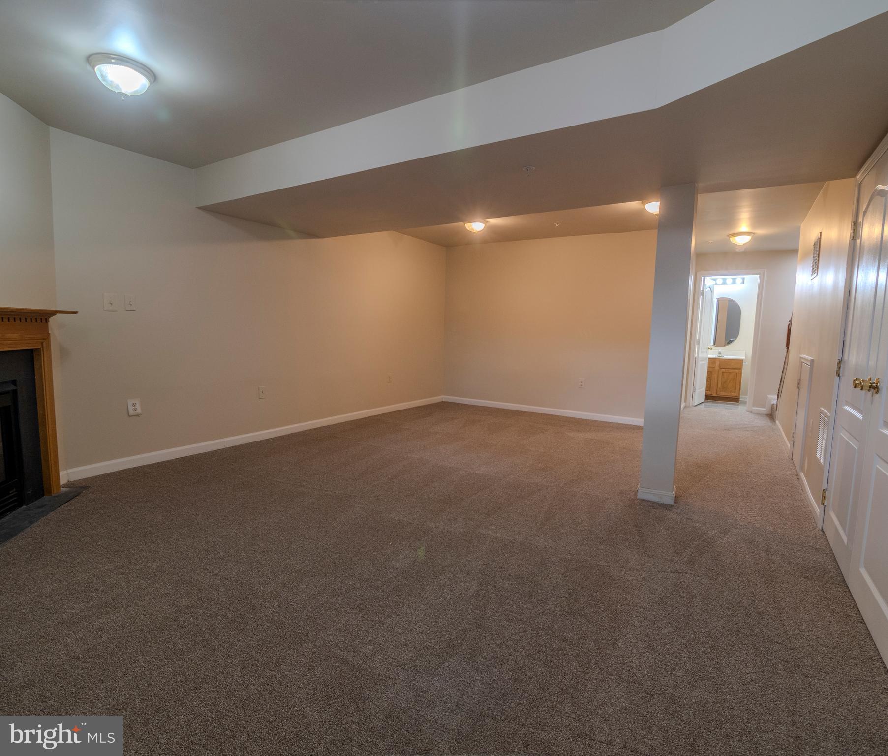 THE CROSSINGS AT CHADDSFORD - Residential Lease