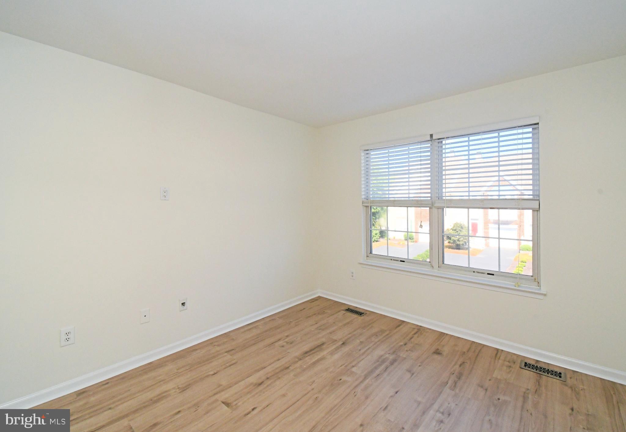 REBEL HILL - Residential