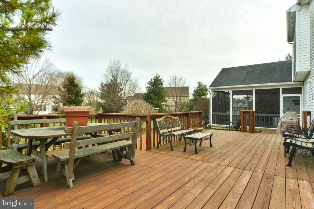 BUCKFIELD - Residential