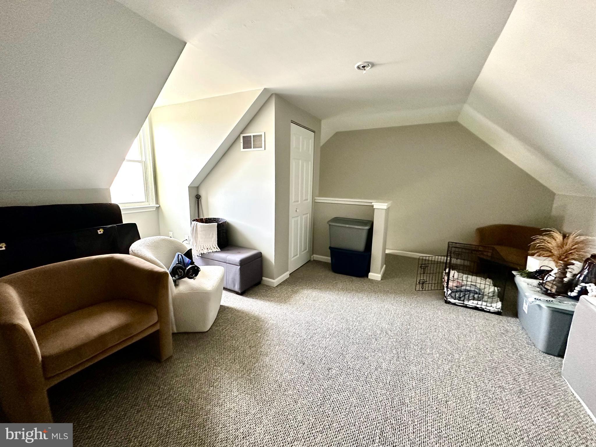 NICHOLSON SQUARE VILLAGE - Residential