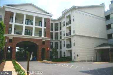 THE COLONNADE AT KENTLANDS - Residential Lease