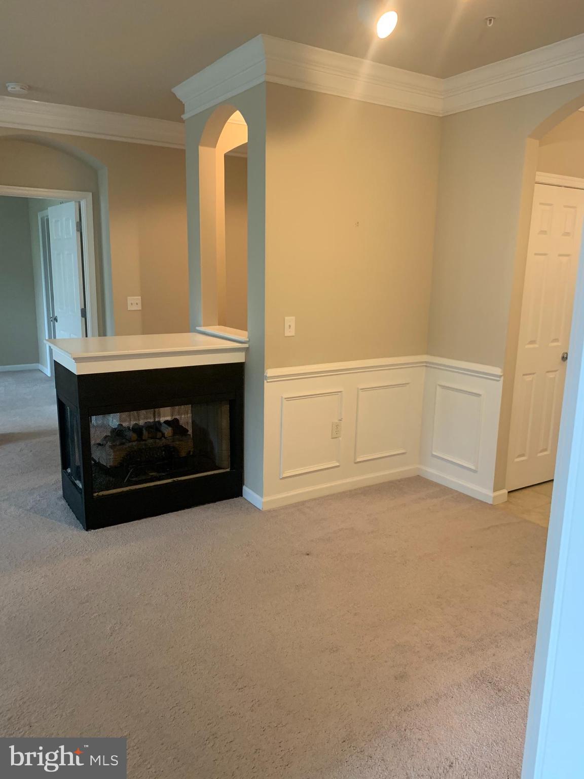 THE COLONNADE AT KENTLANDS - Residential Lease