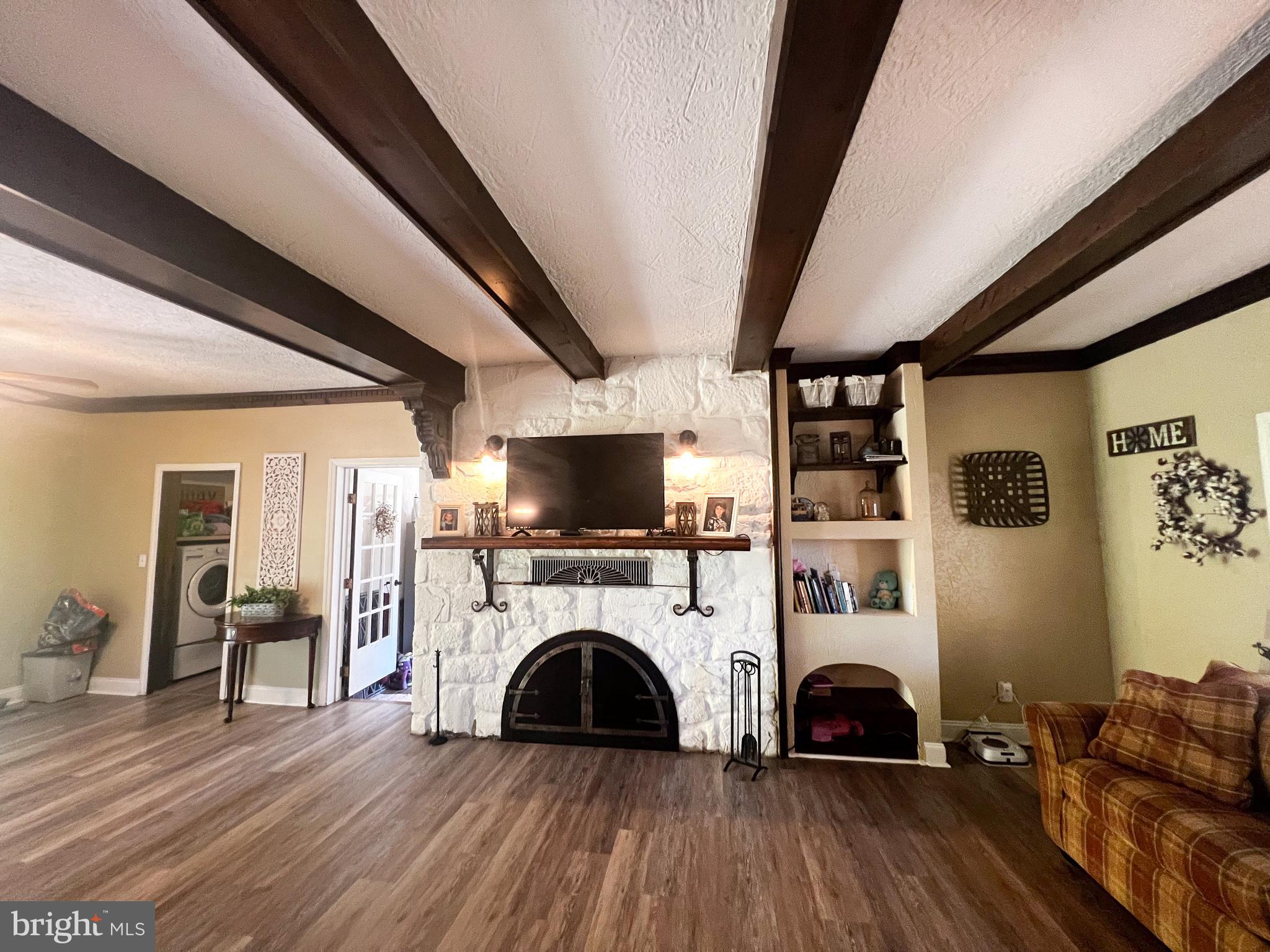 DERRY - Residential