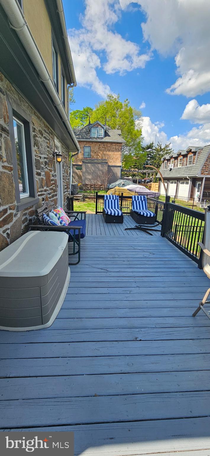 11 S WASHINGTON AVENUE