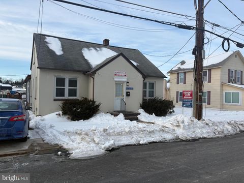 Photo of 4 W Broadway, BEL AIR, MD 21014 (MLS # MDHR2051298)