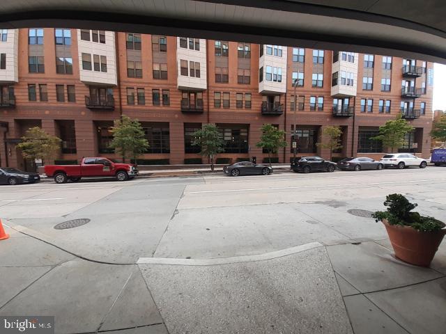 HARBOR COURT CONDOMINIUMS - Residential