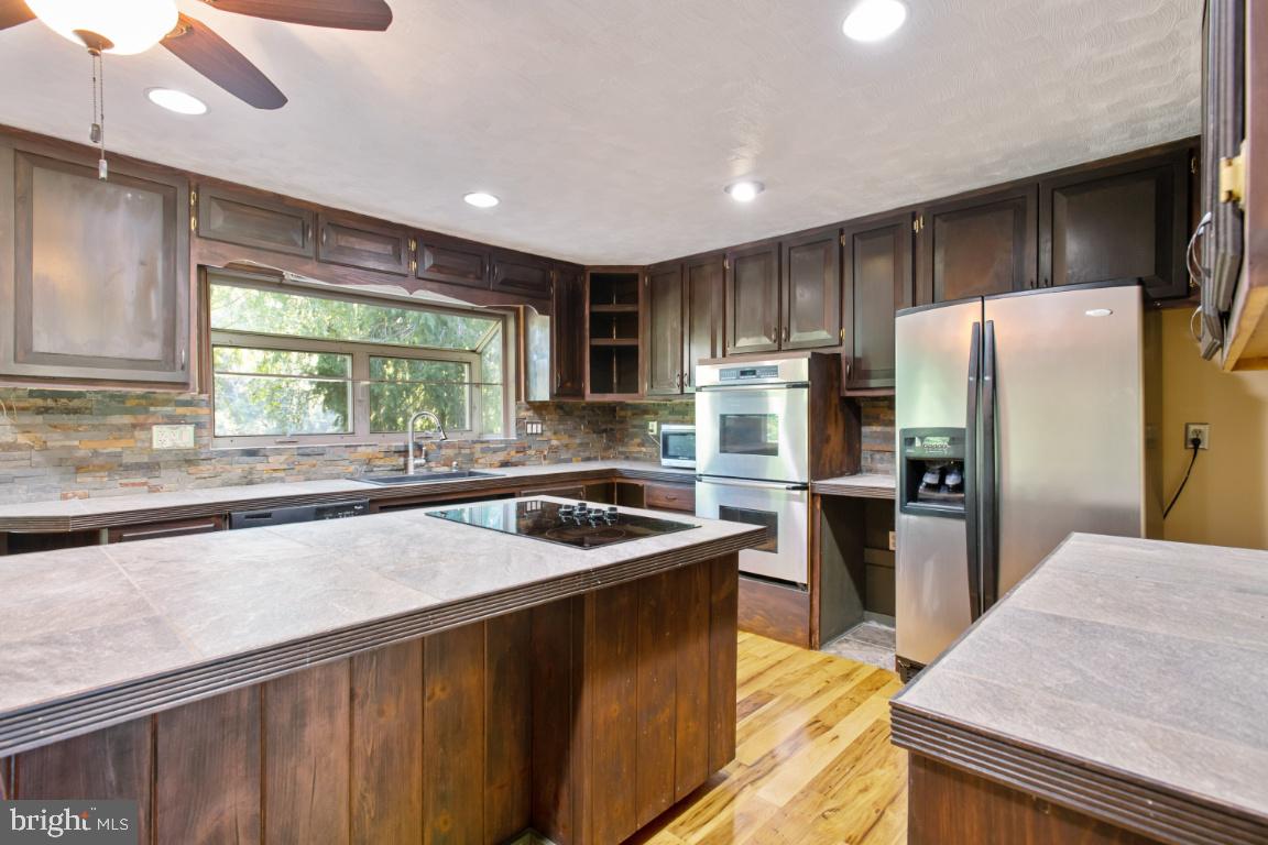 SHEN RIVER ESTATES - Residential