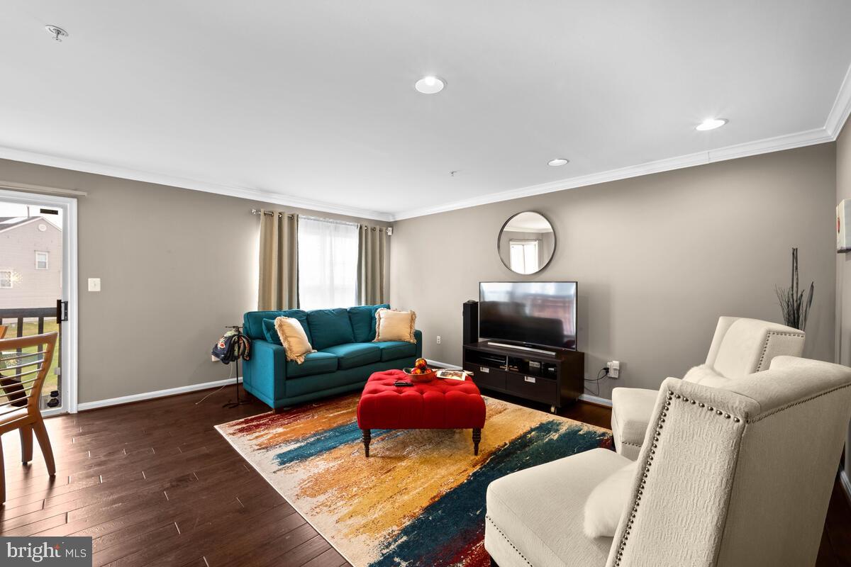 KINGS GRANT - Residential