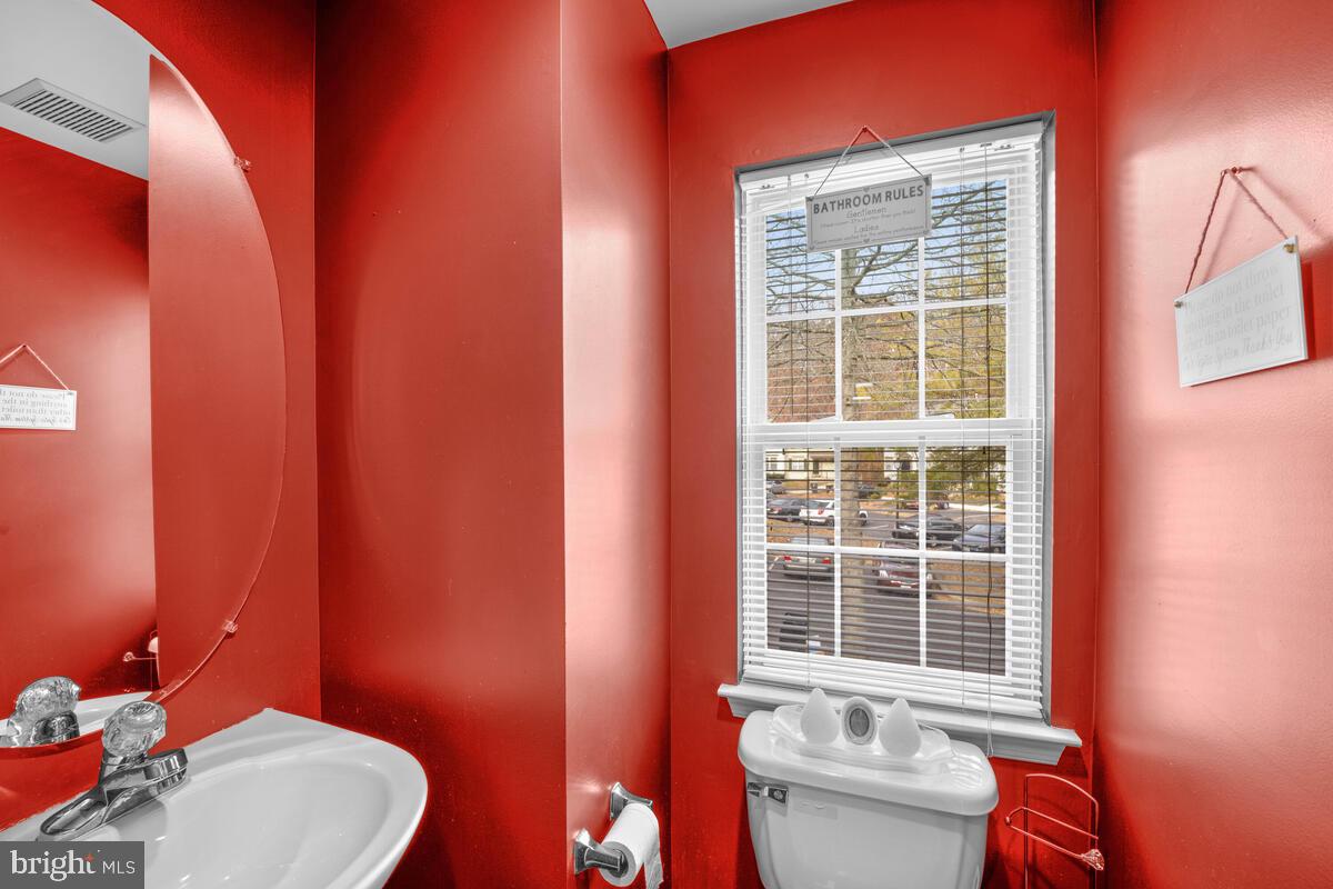 KINGS GRANT - Residential