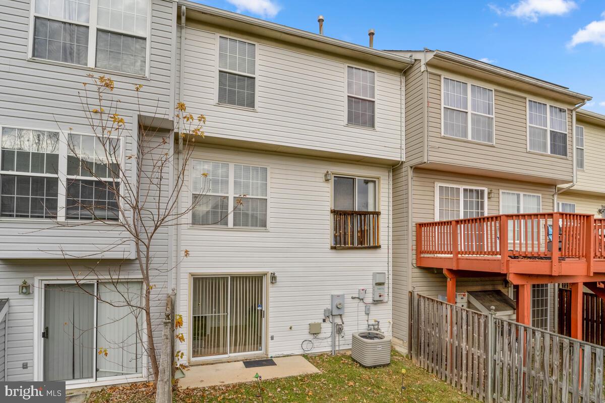 KINGS GRANT - Residential