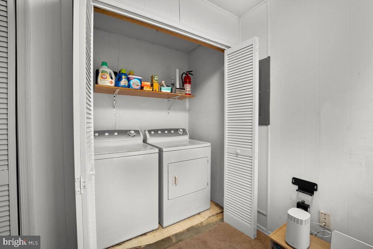 KINGS GRANT - Residential