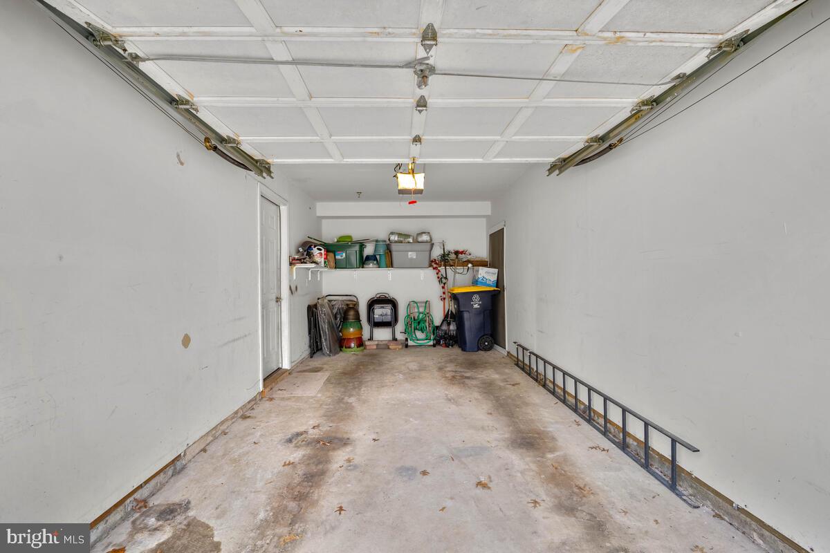 KINGS GRANT - Residential