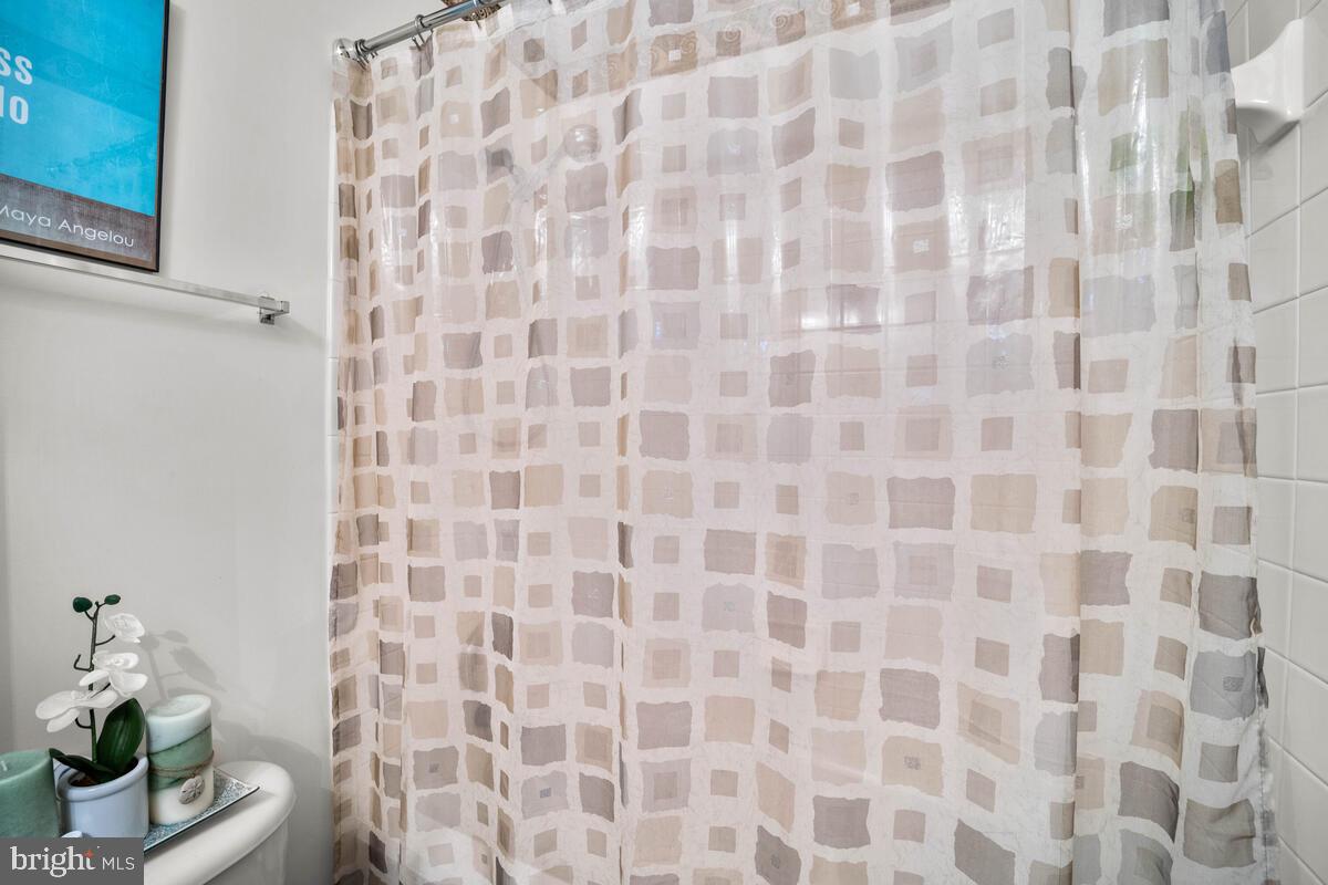 KINGS GRANT - Residential