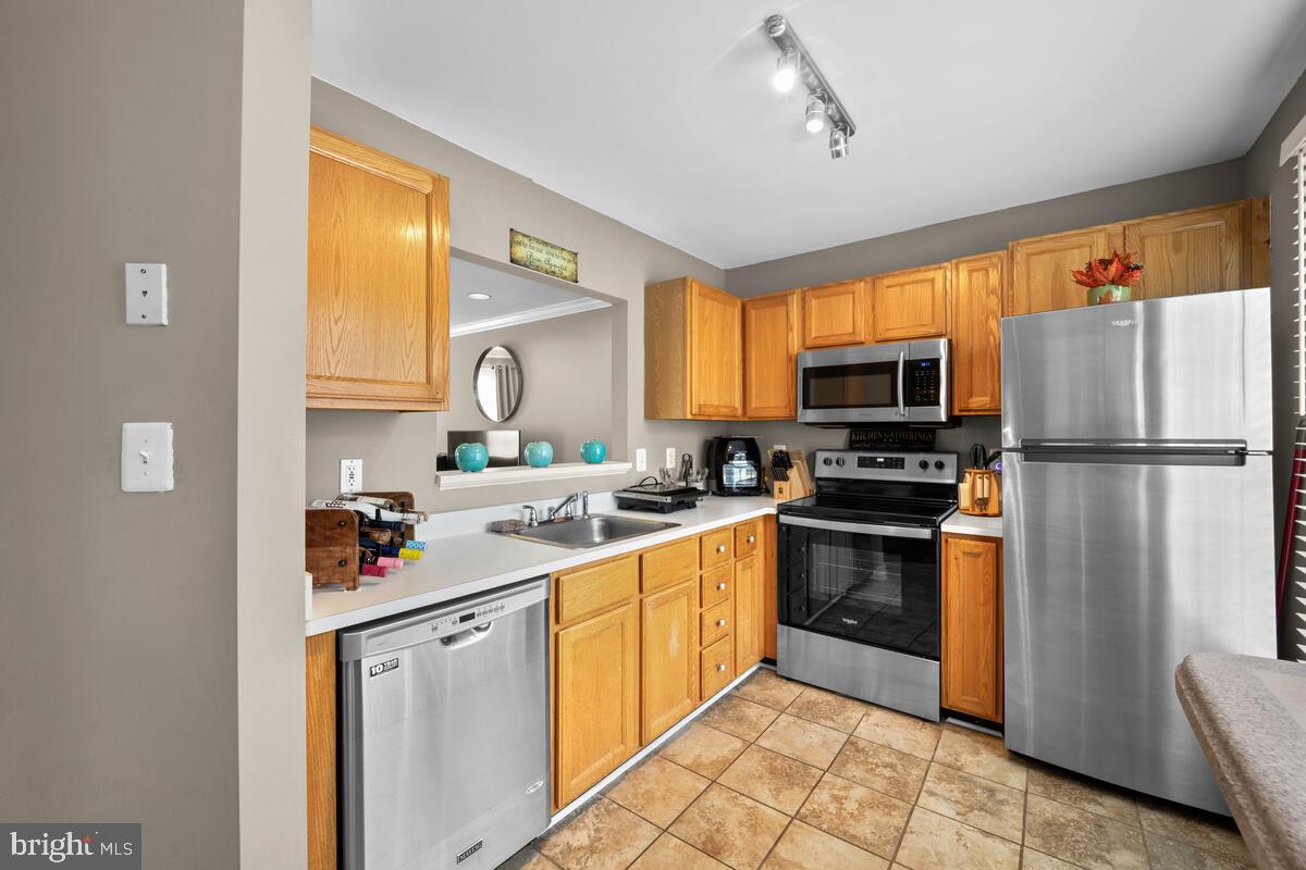 KINGS GRANT - Residential