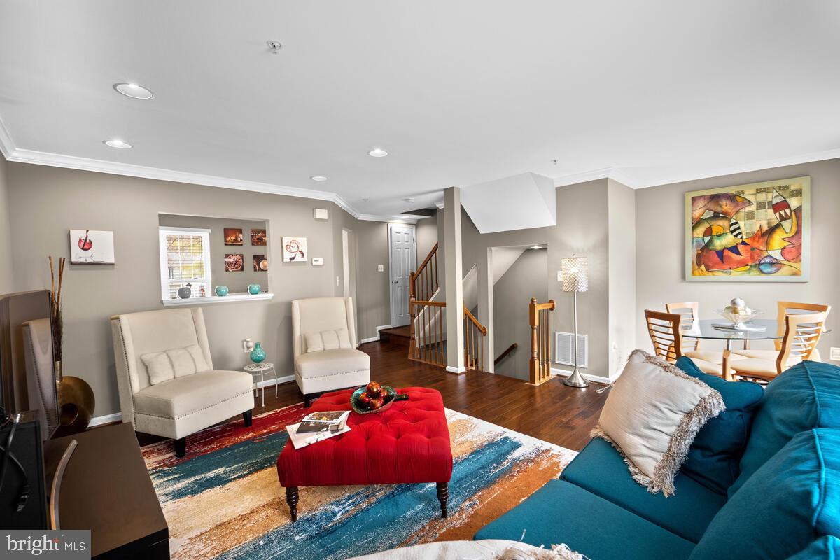 KINGS GRANT - Residential