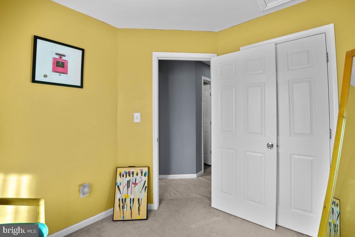 KINGS GRANT - Residential