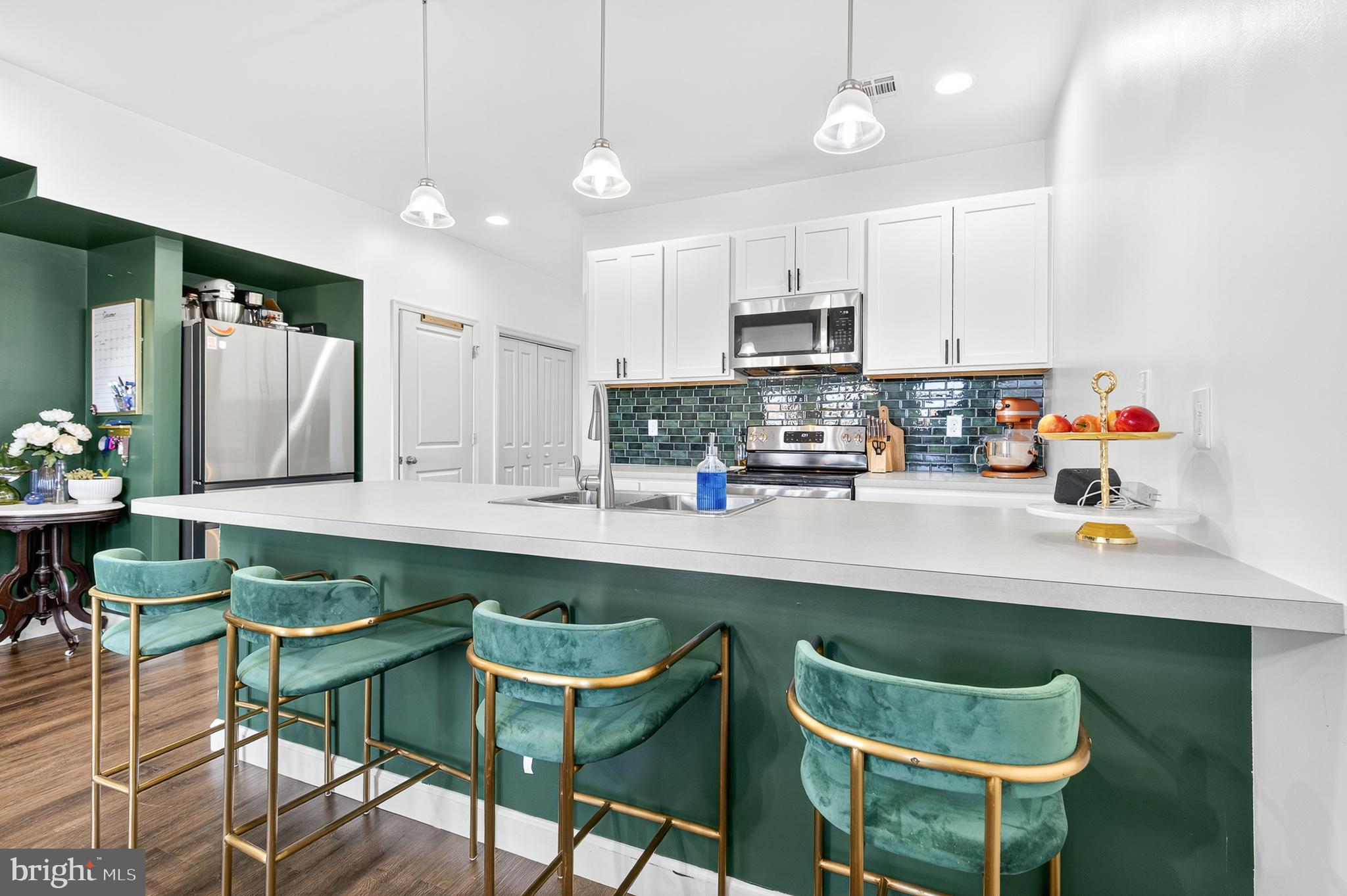 263 3RD STREET