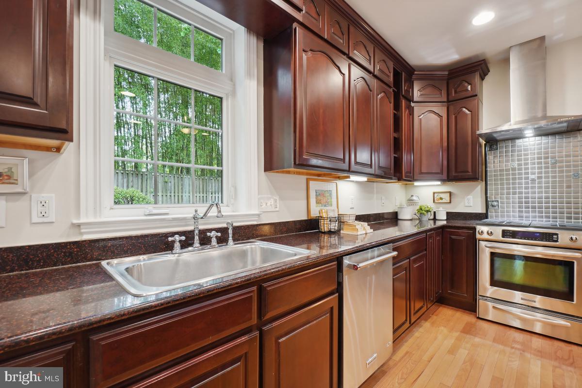 HILLMEAD - Residential