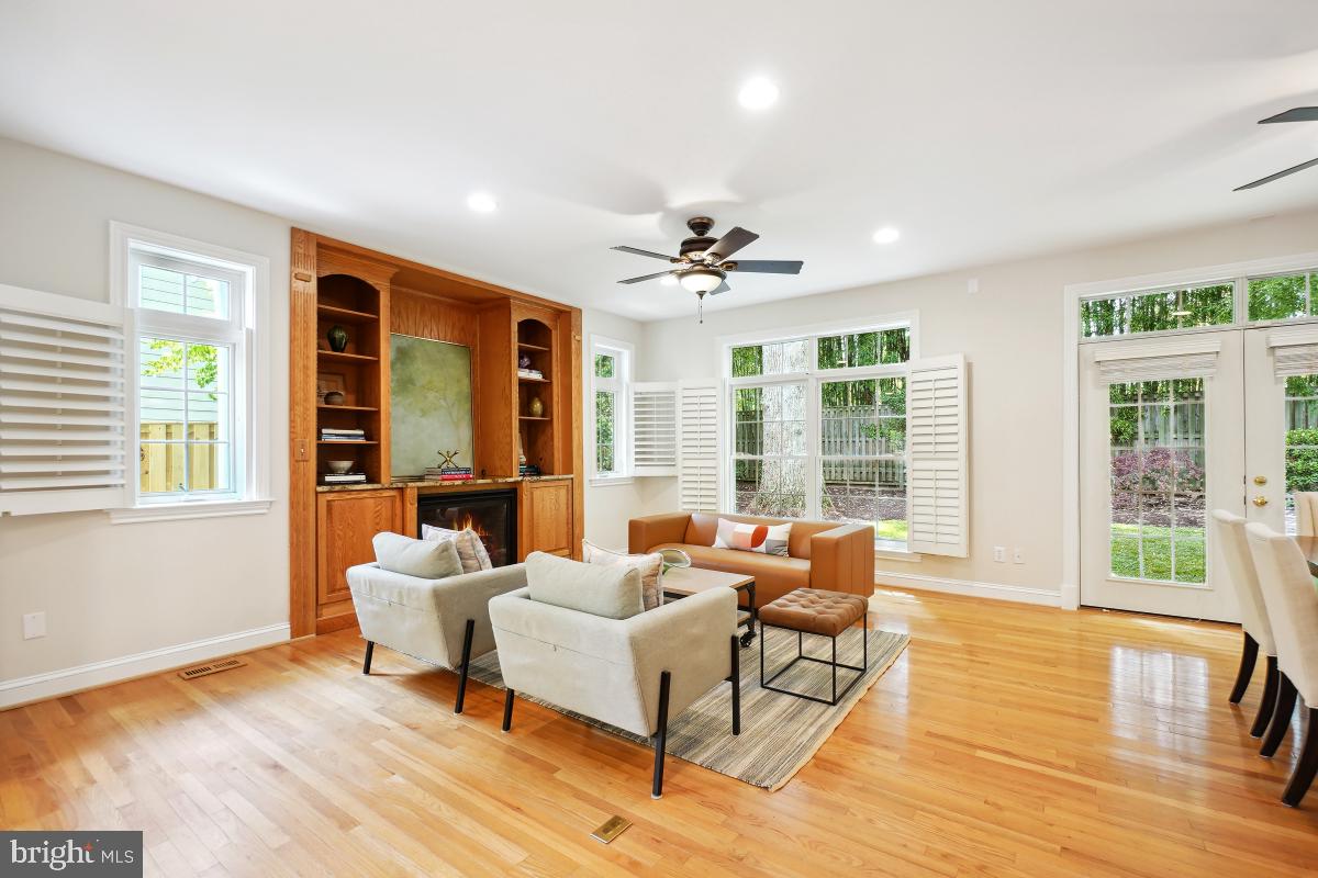 HILLMEAD - Residential