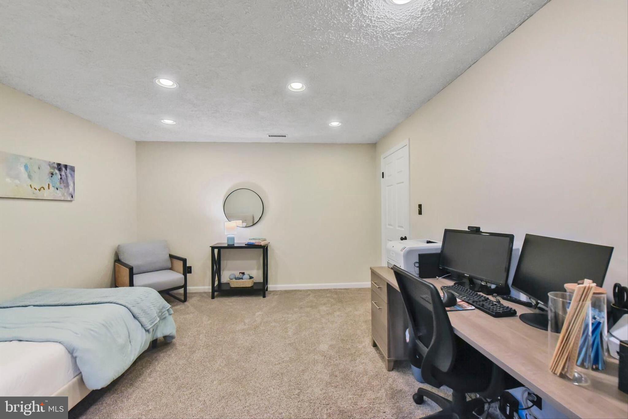 CENTRE RIDGE - Residential