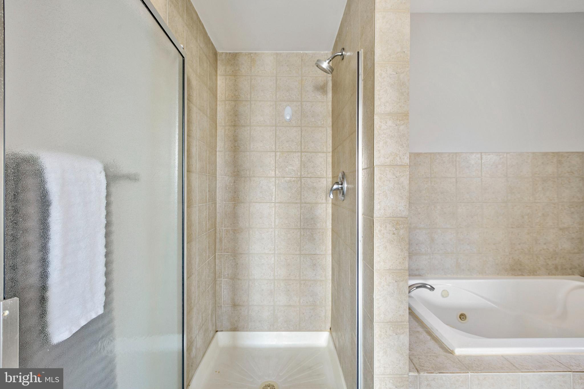 LOCUST POINT - Residential