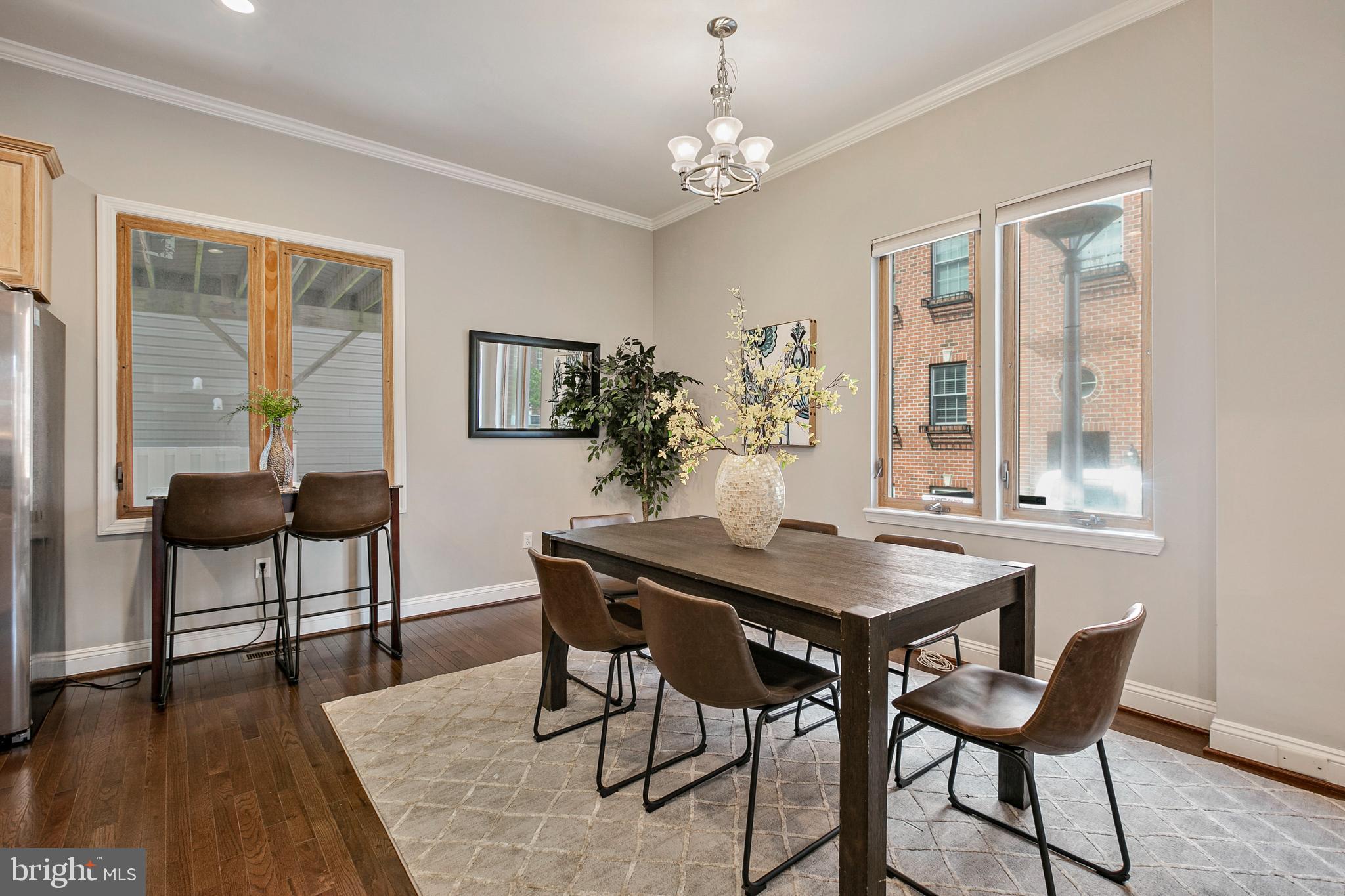 LOCUST POINT - Residential