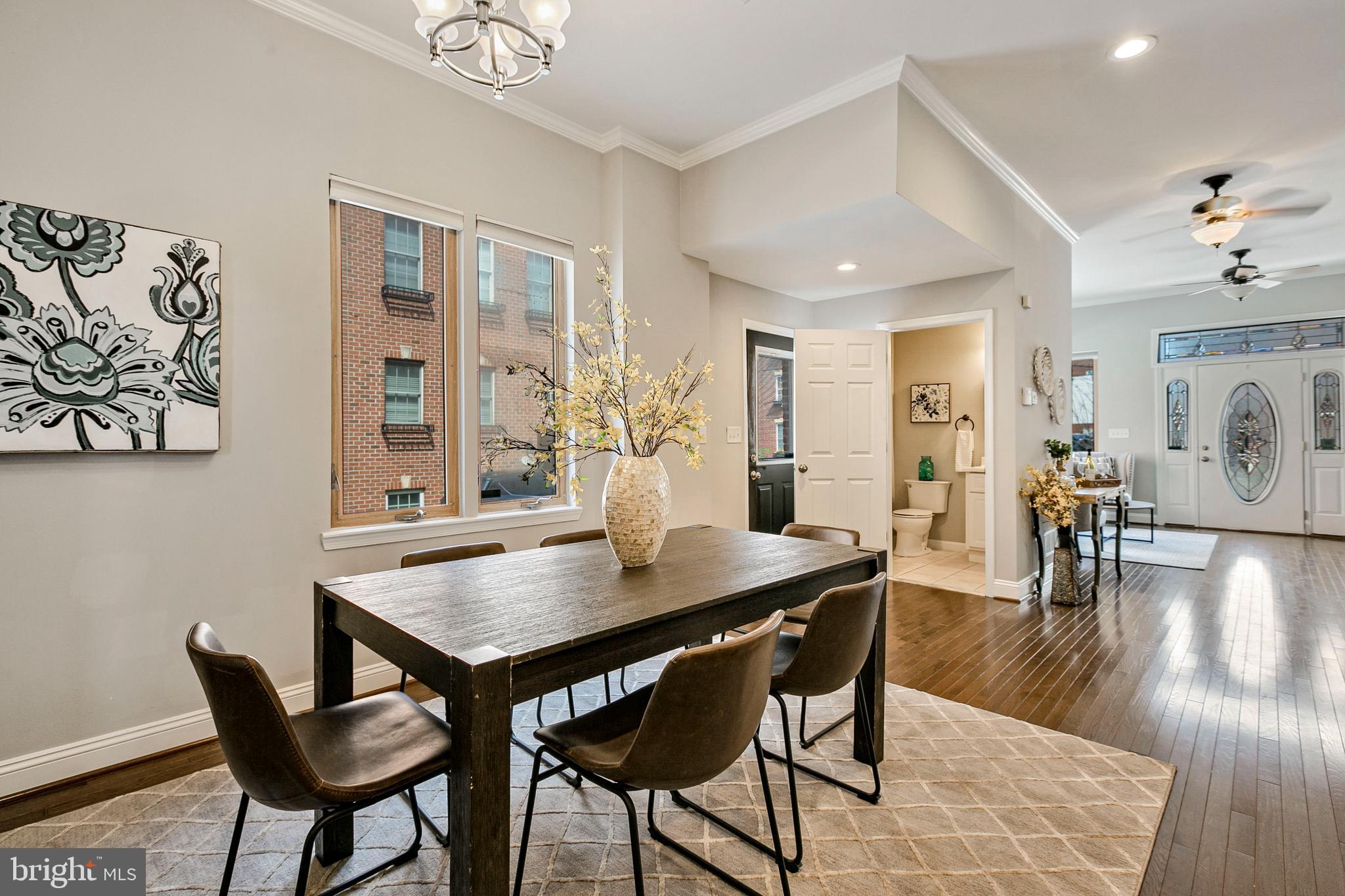 LOCUST POINT - Residential