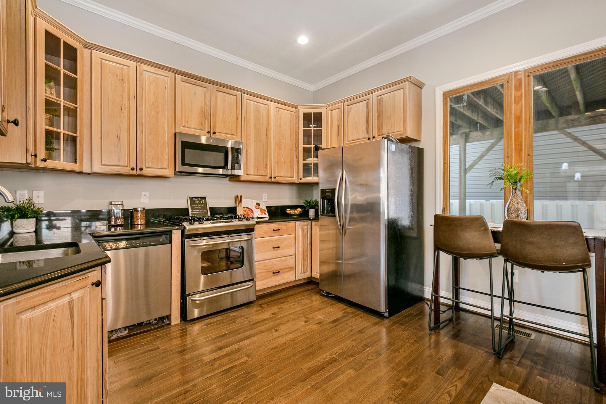 LOCUST POINT - Residential