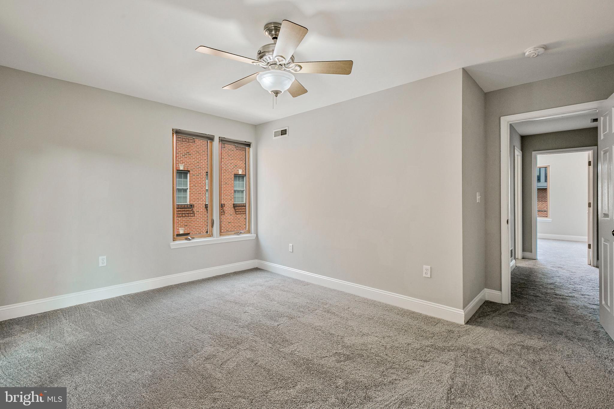 LOCUST POINT - Residential