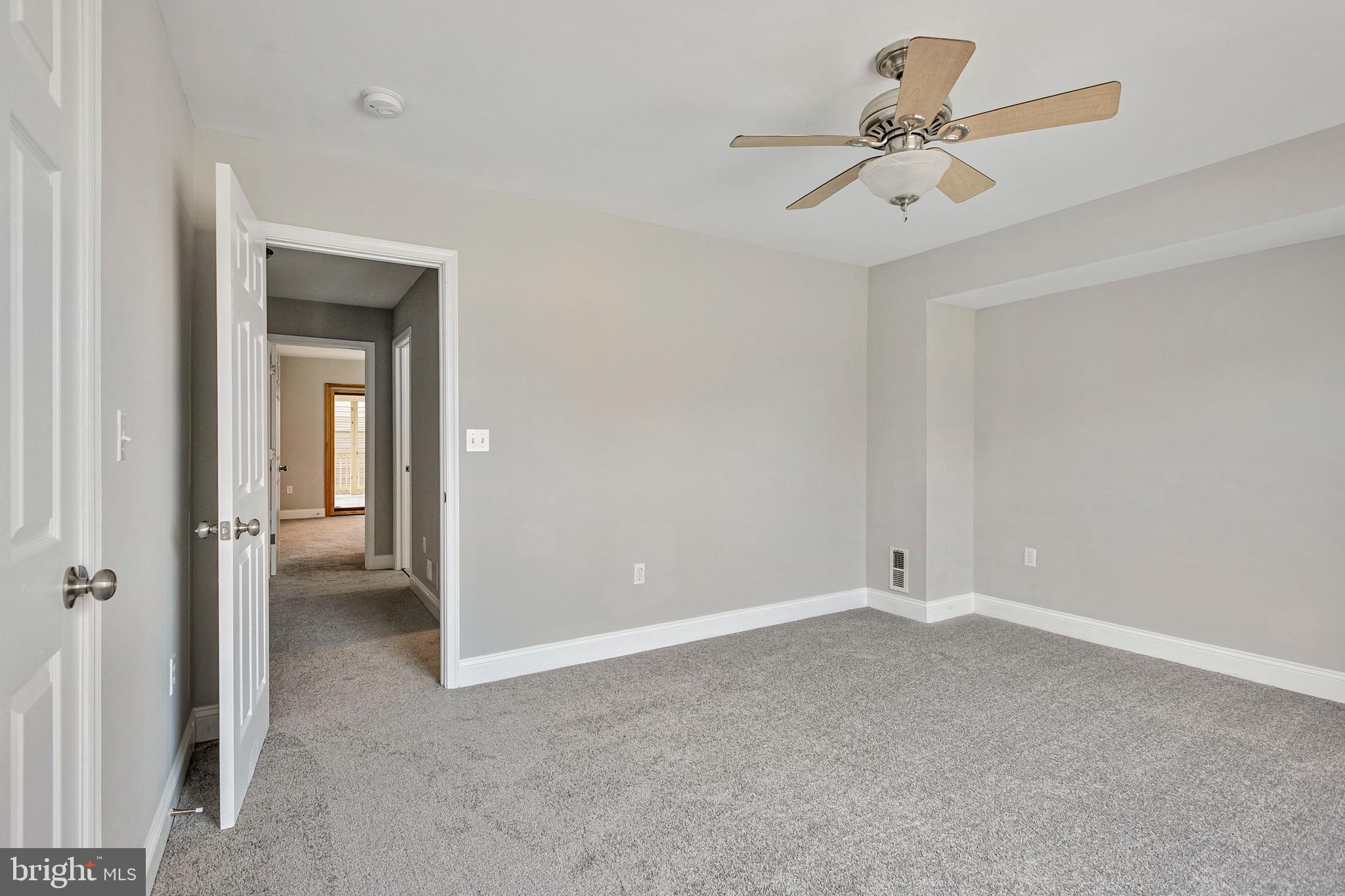 LOCUST POINT - Residential