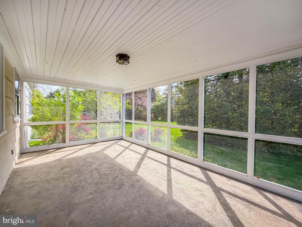 WYNNEWOOD - Residential