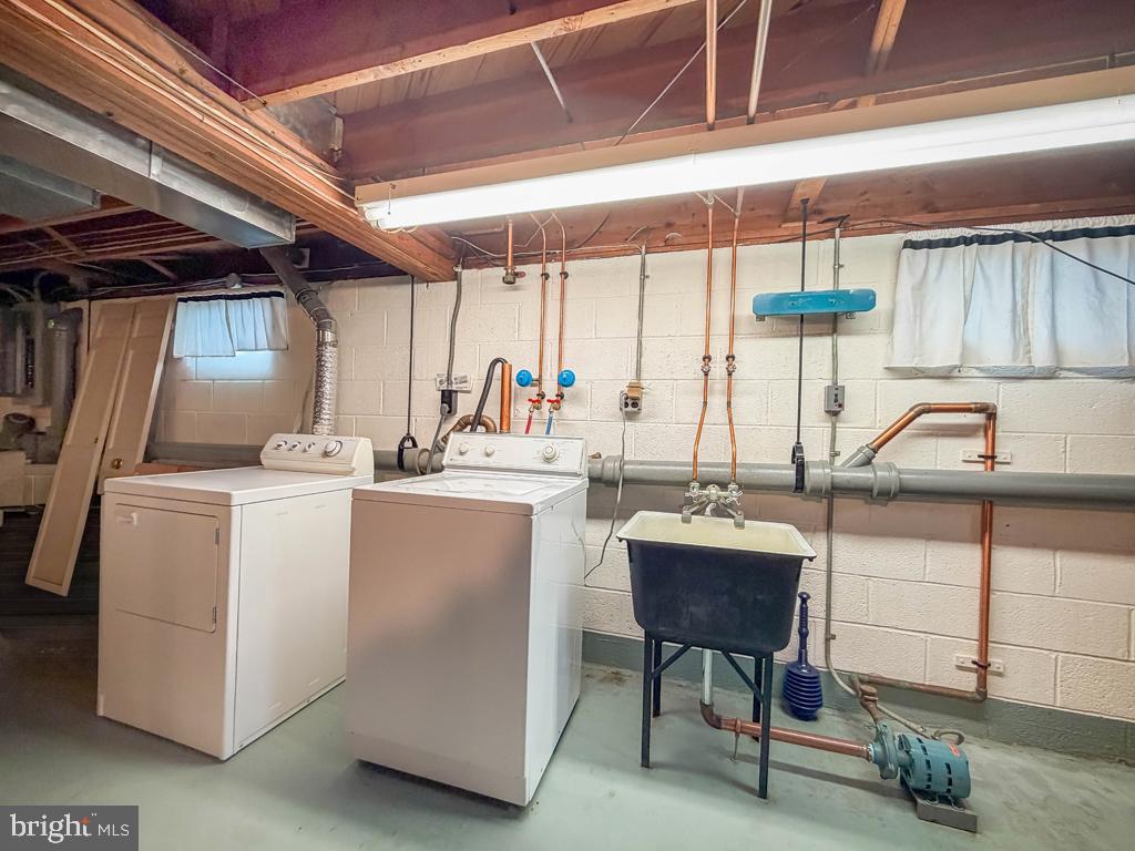 WYNNEWOOD - Residential