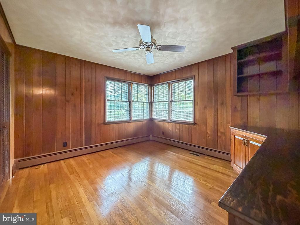 WYNNEWOOD - Residential