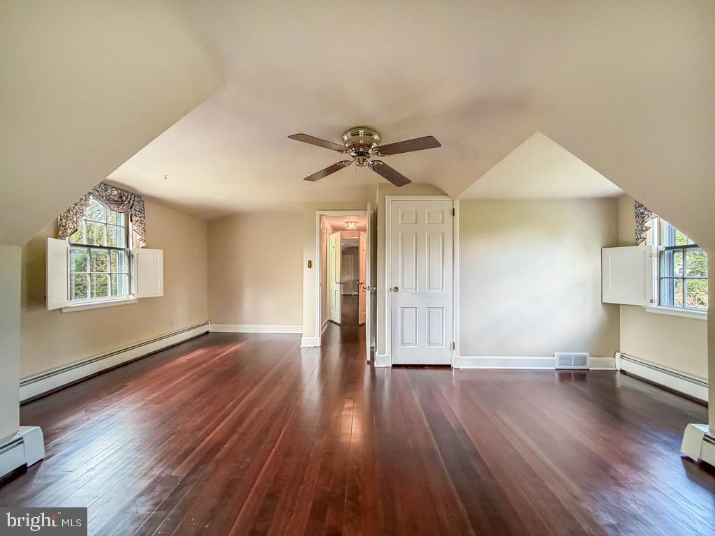 WYNNEWOOD - Residential