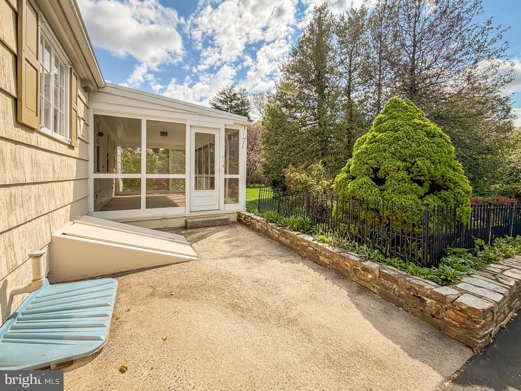 WYNNEWOOD - Residential