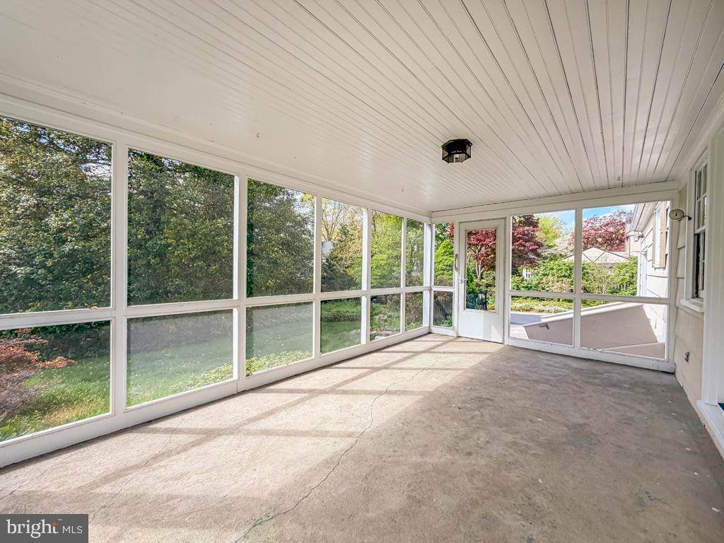 WYNNEWOOD - Residential