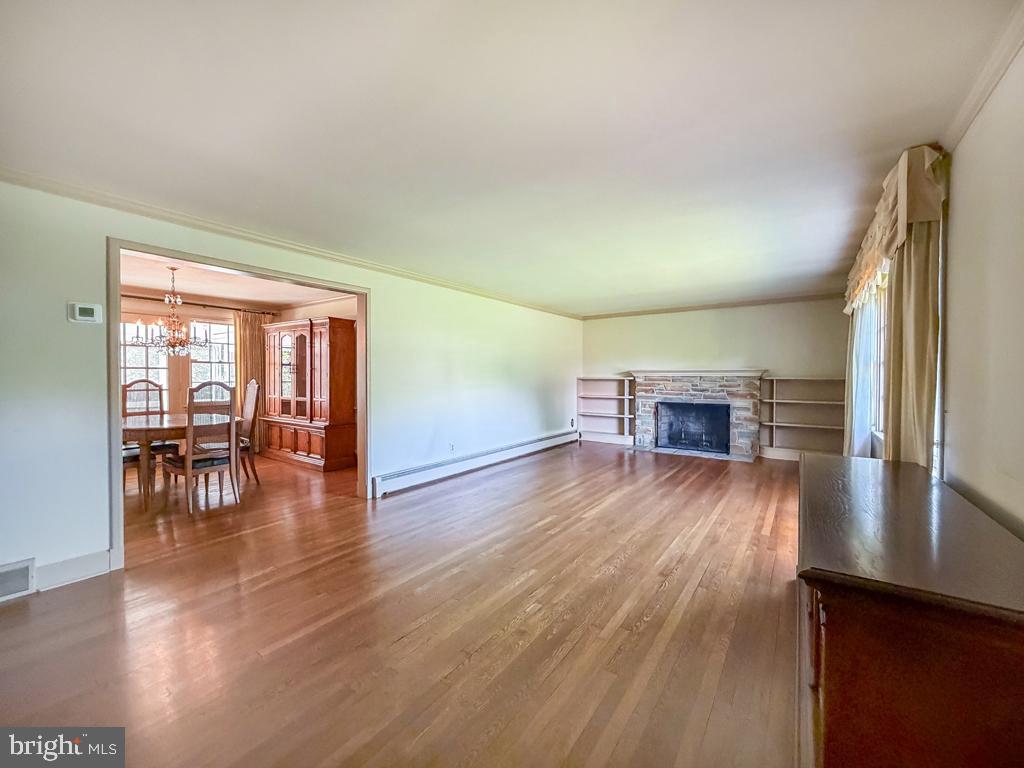 WYNNEWOOD - Residential