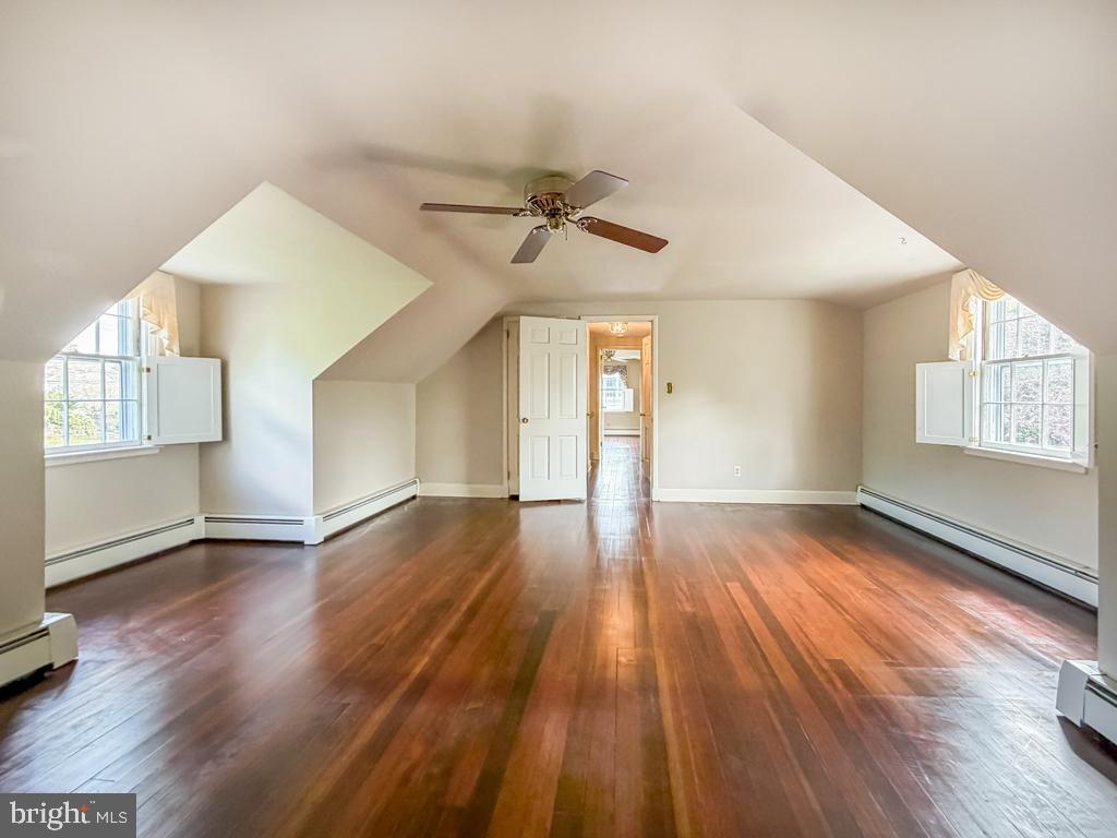 WYNNEWOOD - Residential